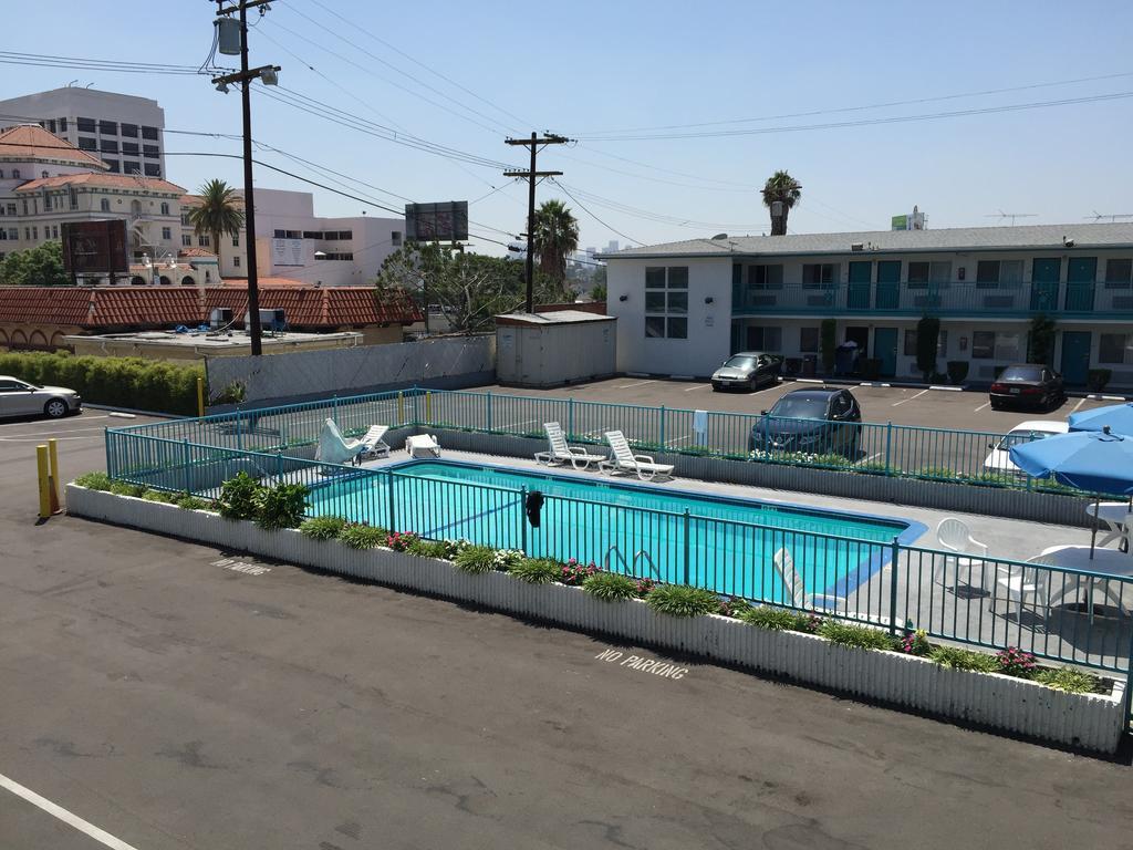 Travelodge By Wyndham Hollywood-Vermont/Sunset — Fotos 2