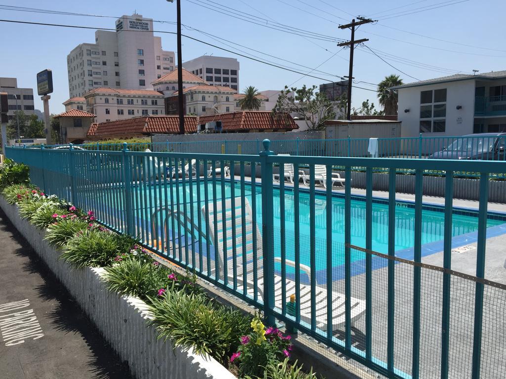 Travelodge By Wyndham Hollywood-Vermont/Sunset — Fotos 1